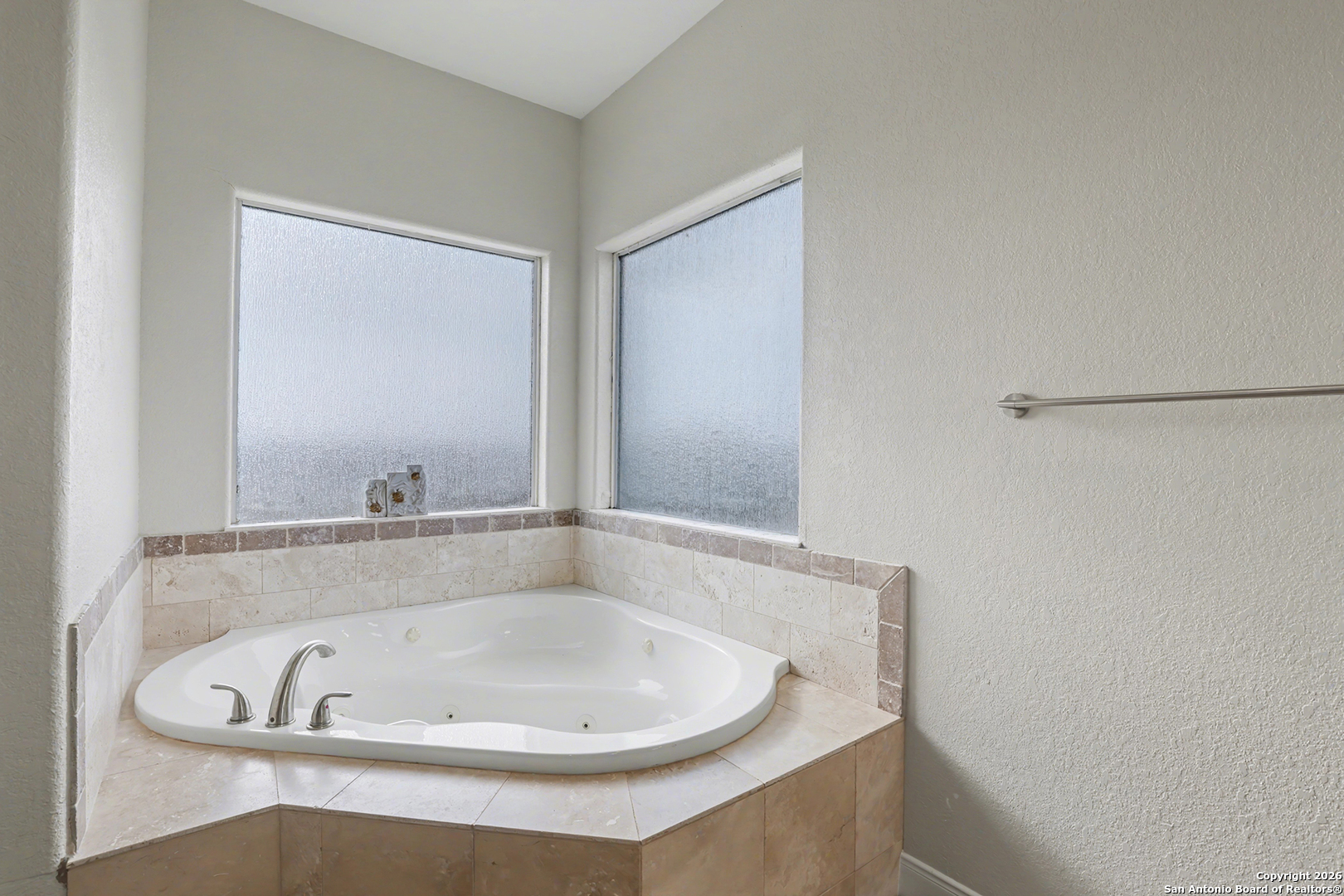 113 Abrego Mount Floresville TX 78114