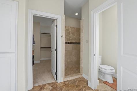 113 Abrego Mount Floresville TX 78114