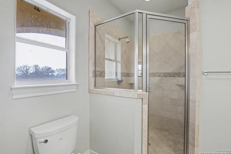 113 Abrego Mount Floresville TX 78114