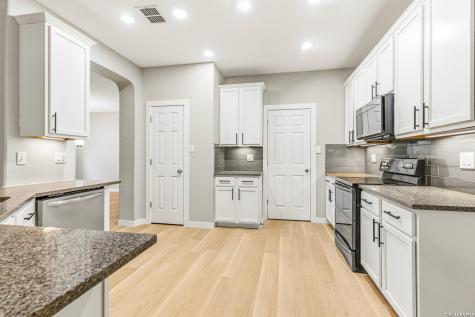 1921 Walter Raleigh Windcrest TX 78239