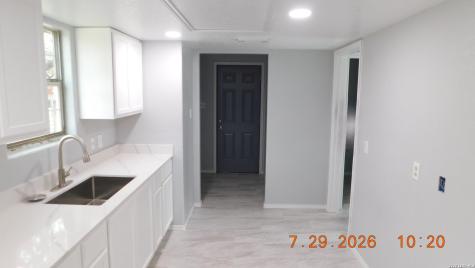 55 S 3rd Somerset TX 78069