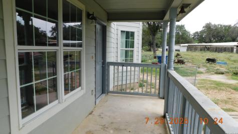 55 S 3rd Somerset TX 78069