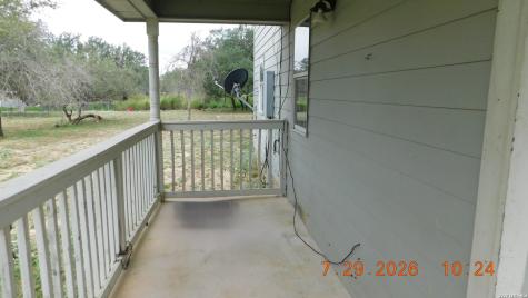 55 S 3rd Somerset TX 78069