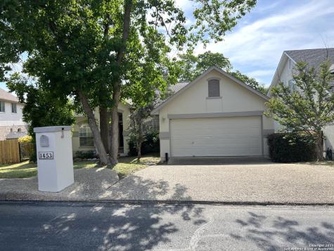 1453 Canyon Brook San Antonio TX 78248