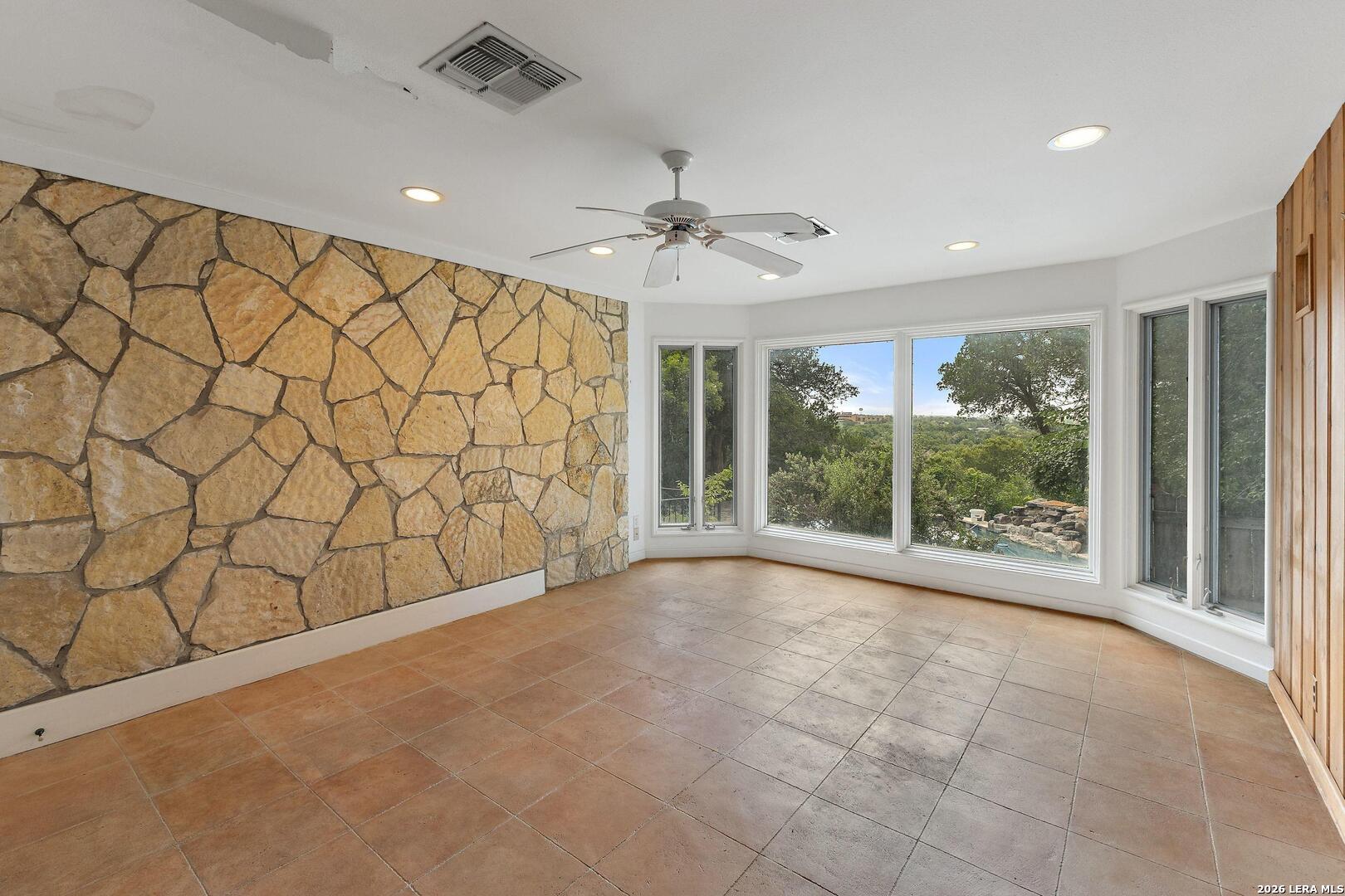 436 Lakeview Boulevard New Braunfels TX 78130