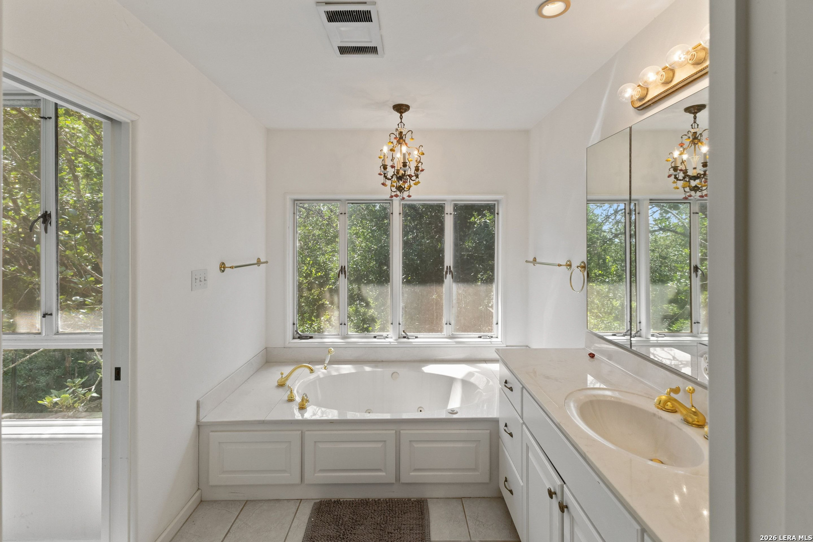 436 Lakeview Boulevard New Braunfels TX 78130