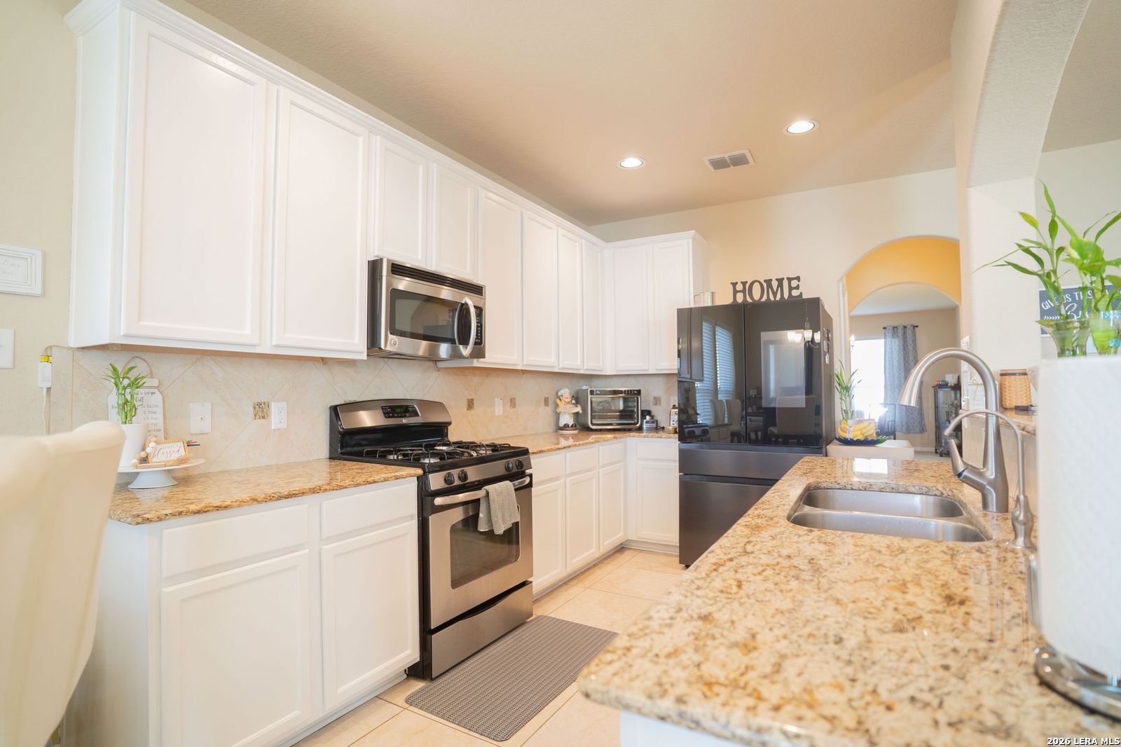 4210 Loring Park Converse TX 78109