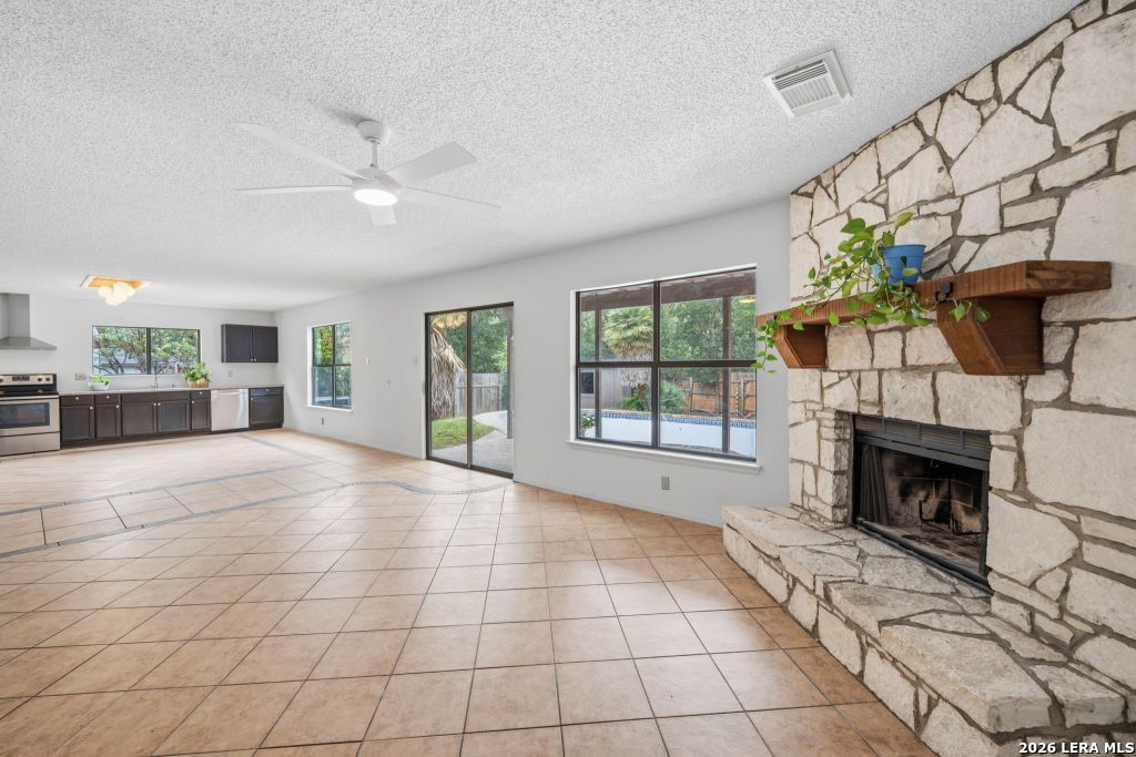 1019 Arrowhead Trail San Antonio TX 78245