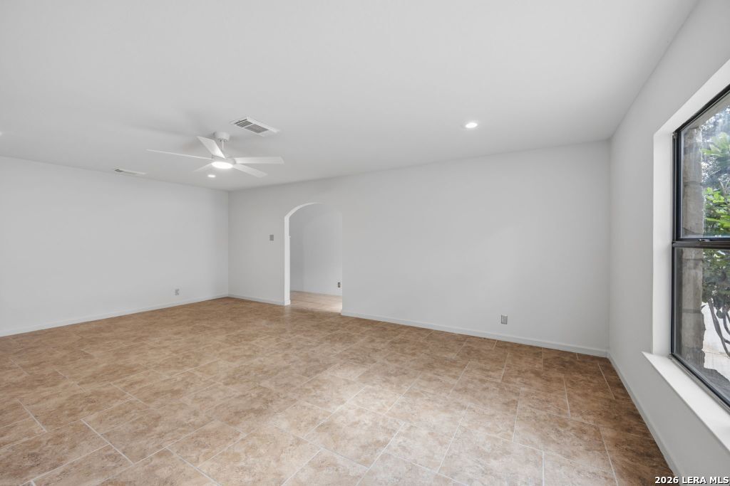 1019 Arrowhead Trail San Antonio TX 78245