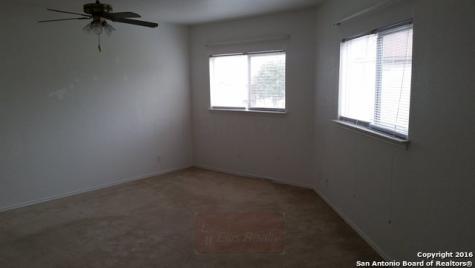 25 Badgers Hills San Antonio TX 78238