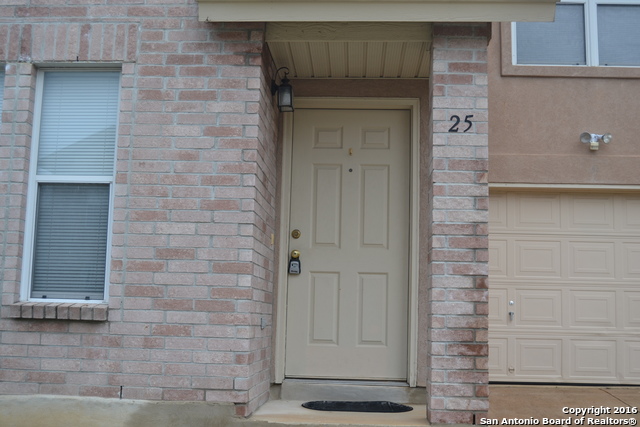 25 Badgers Hills San Antonio TX 78238