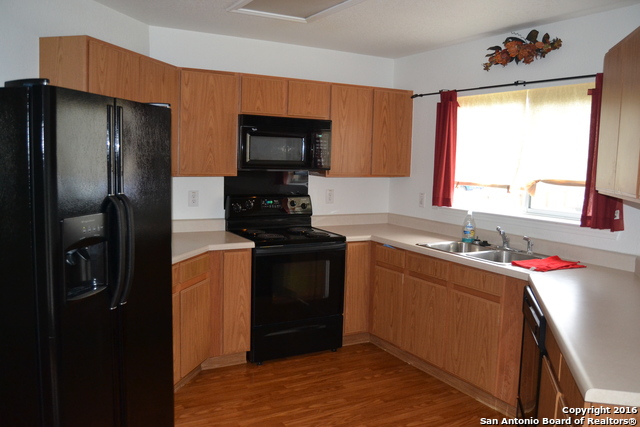 25 Badgers Hills San Antonio TX 78238