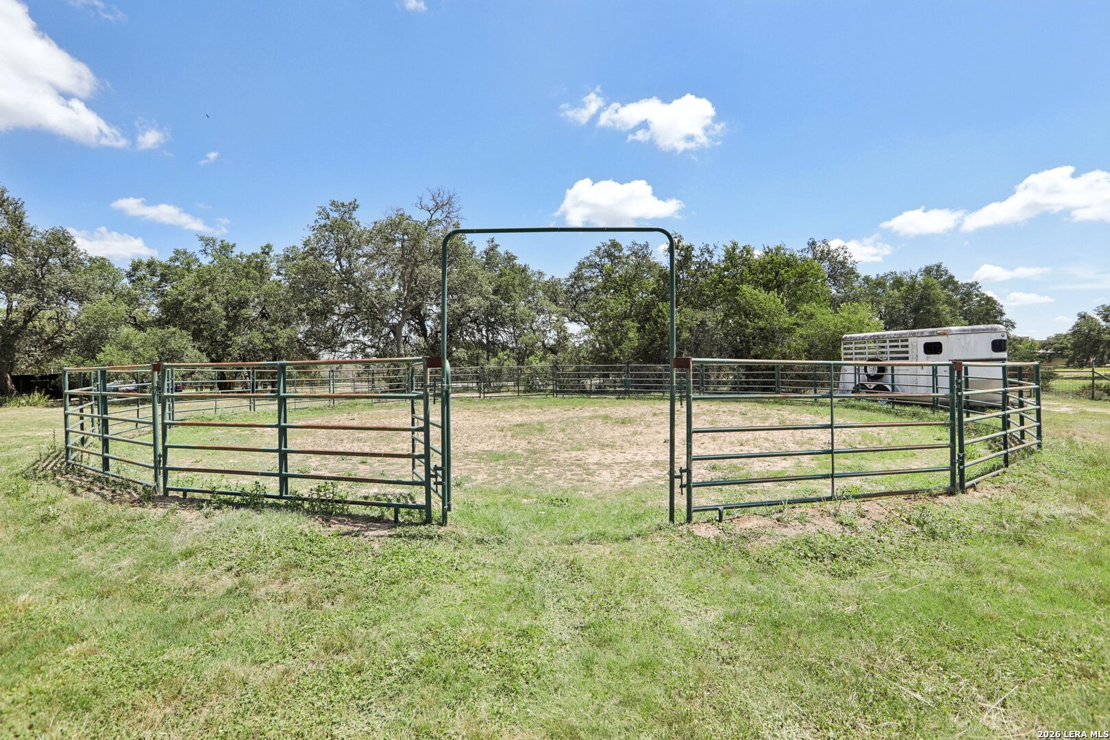 519 N Brasstown Drive Blanco TX 78606