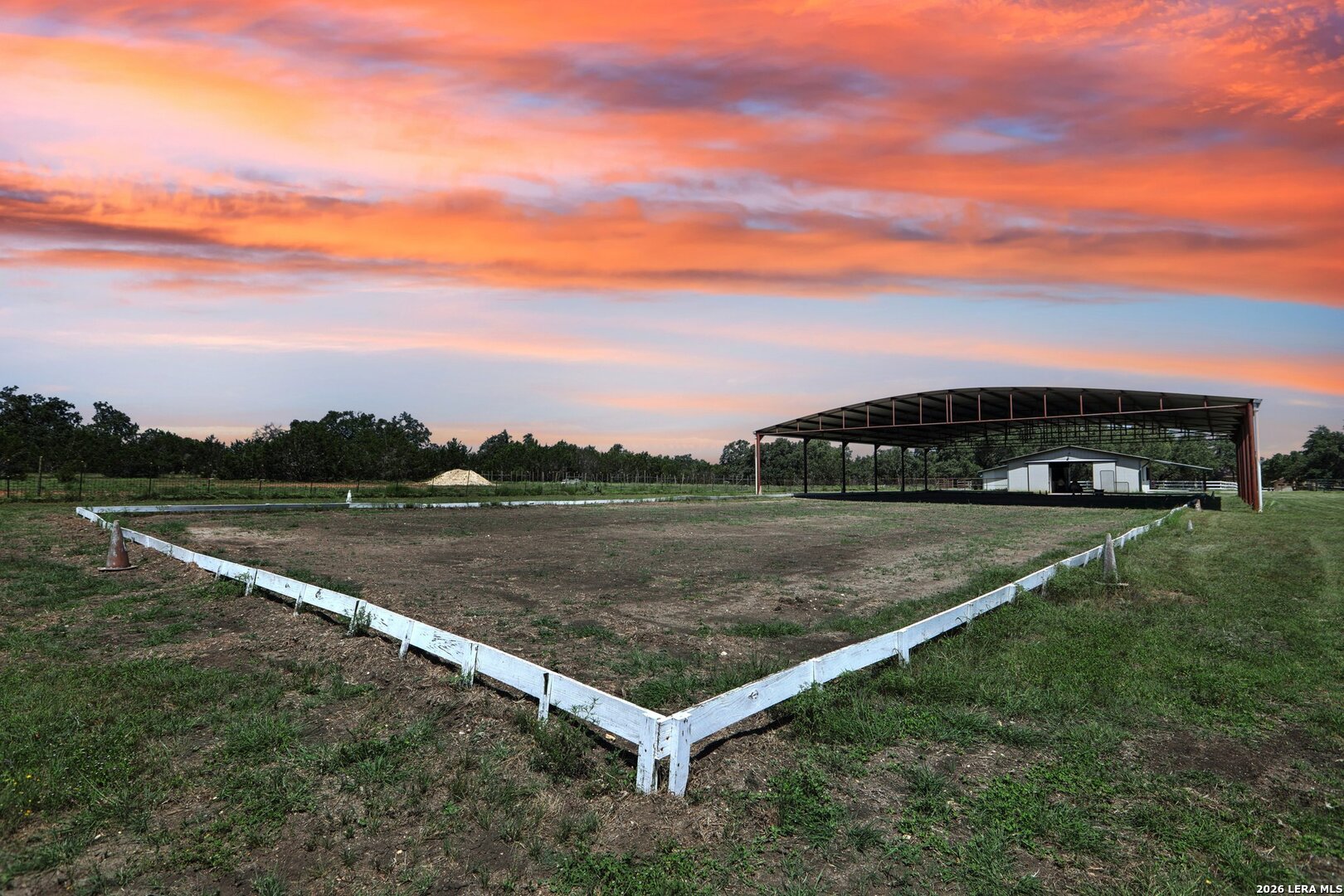 519 N Brasstown Drive Blanco TX 78606