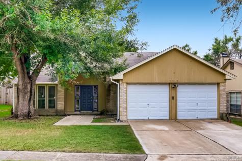 7910 Forest Cabin Live Oak TX 78233