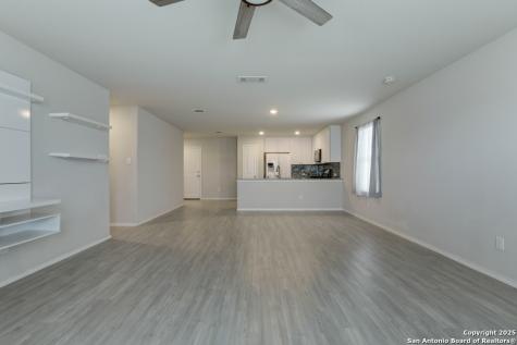 9826 Morgans Mills San Antonio TX 78254
