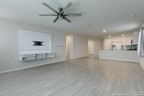 9826 Morgans Mills San Antonio TX 78254