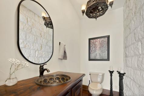 222 State Highway 46 E Boerne TX 78006