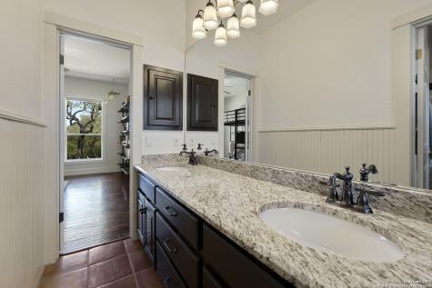 222 State Highway 46 E Boerne TX 78006