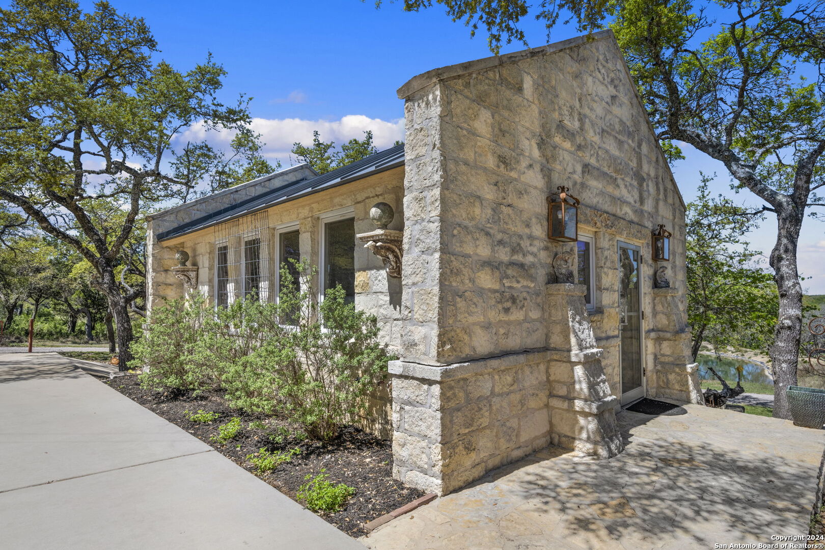 222 State Highway 46 E Boerne TX 78006