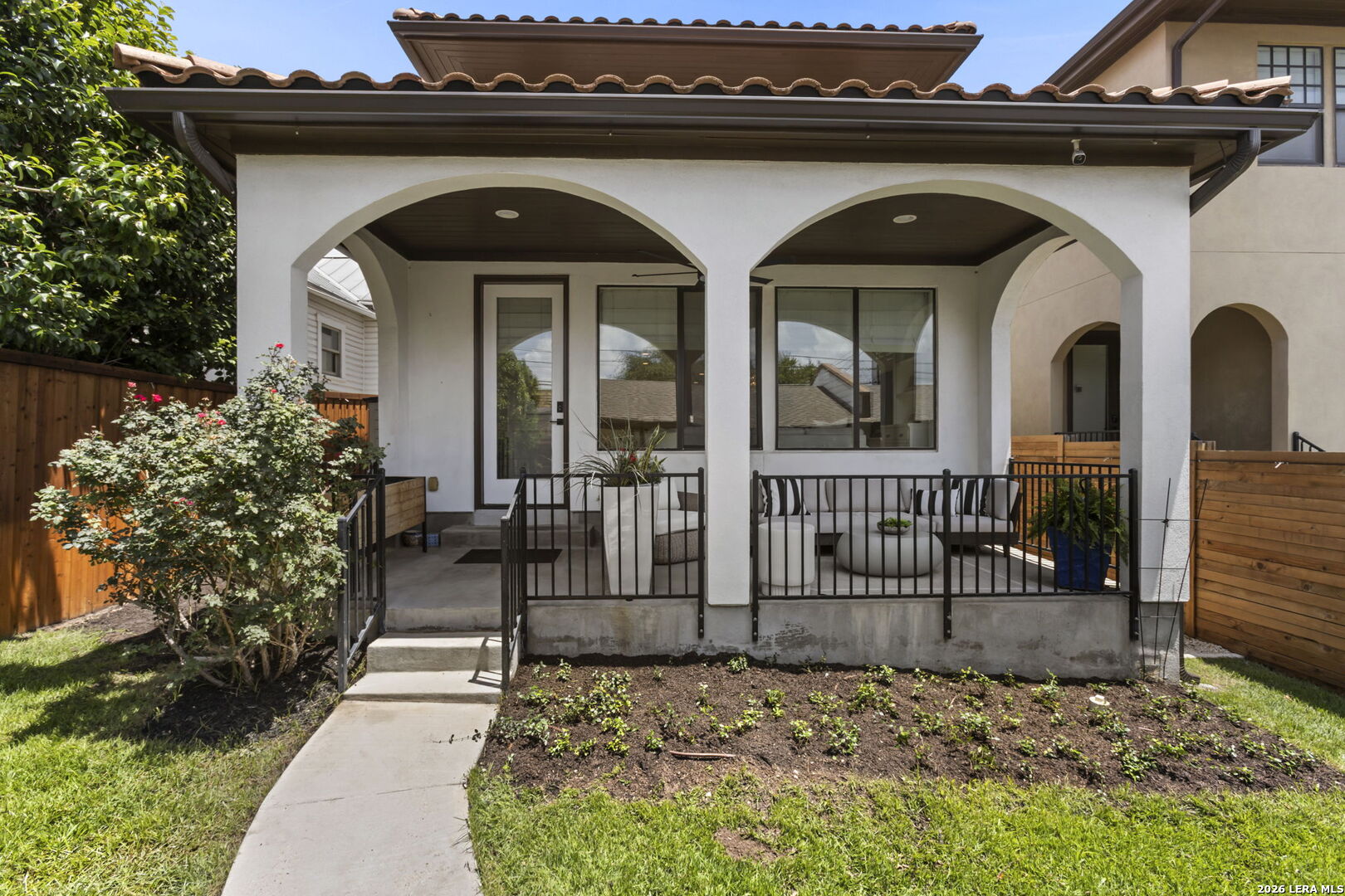 334 E Olmos Drive Olmos Park TX 78212