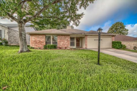 3748 Hunters Glen Schertz TX 78108