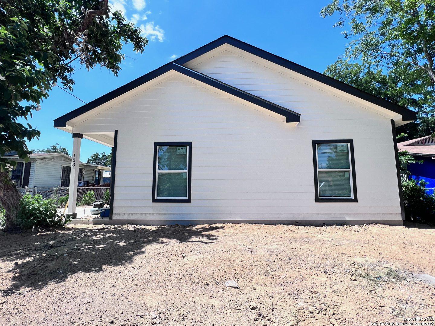 123 E Burcham Avenue San Antonio TX 78214