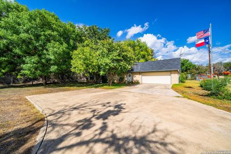 4162 State Highway 173 N Bandera TX 78003