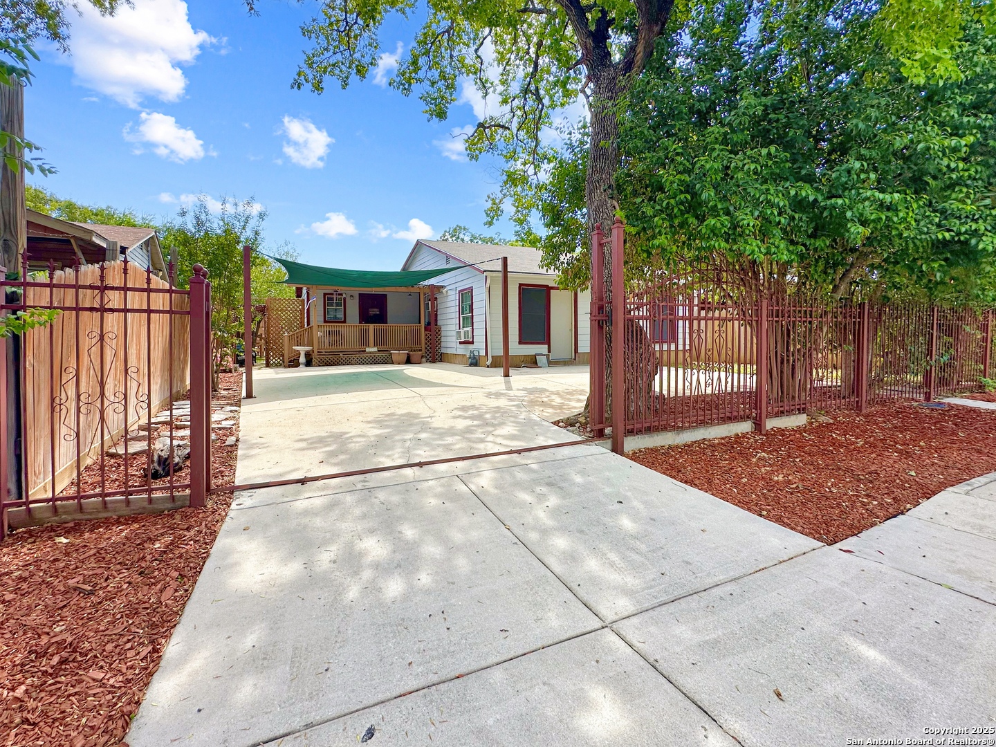606 S San Horacio Avenue San Antonio TX 78237
