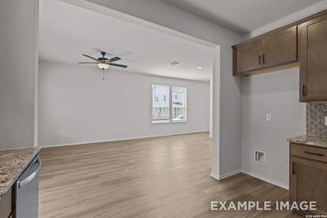 285 W Quill Dr Building 7 San Antonio TX 78228