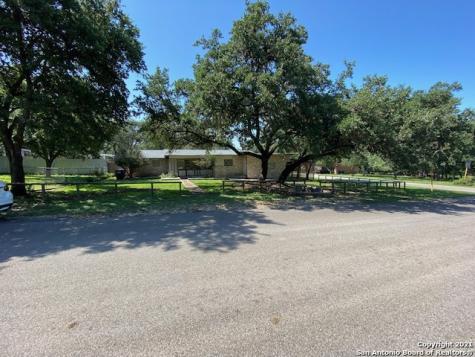 2102 Town Oak Drive San Antonio TX 78232