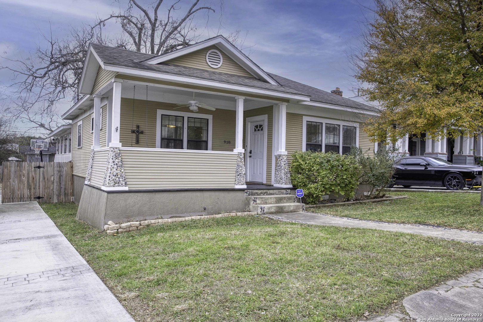 918 W Craig Place San Antonio TX 78201