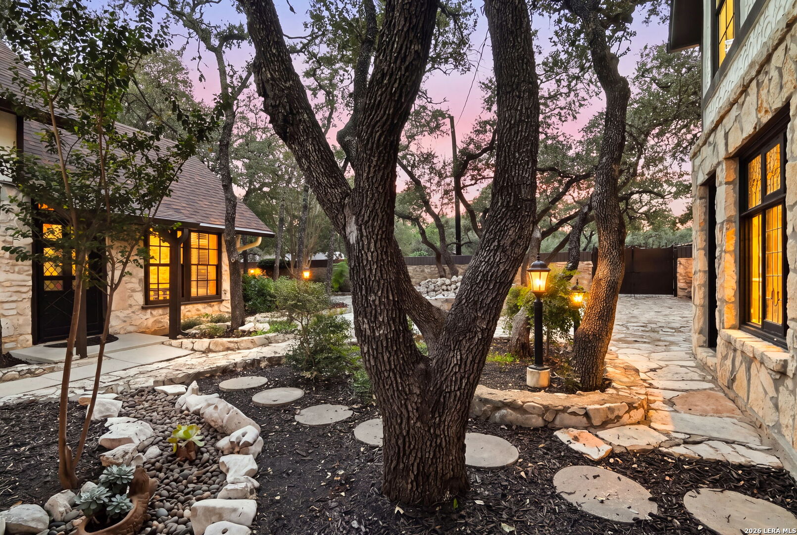 232 Meadowbrook Drive Hollywood Park TX 78232