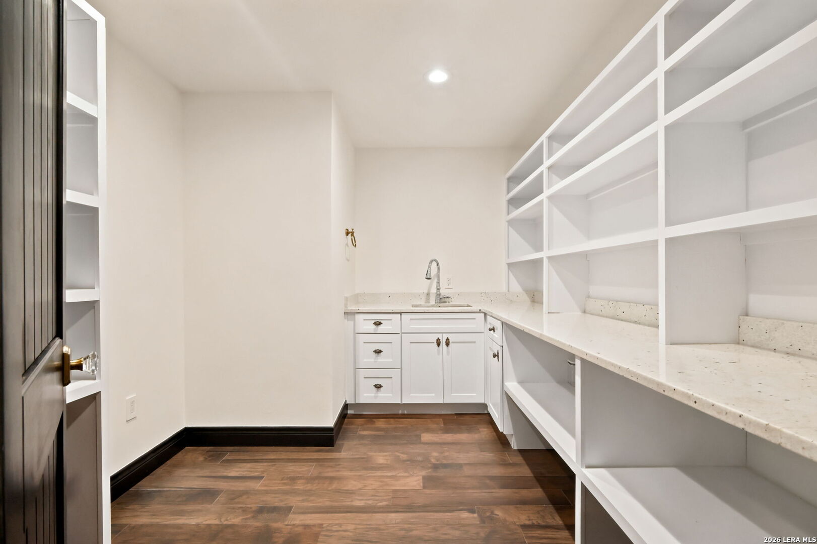 232 Meadowbrook Drive Hollywood Park TX 78232