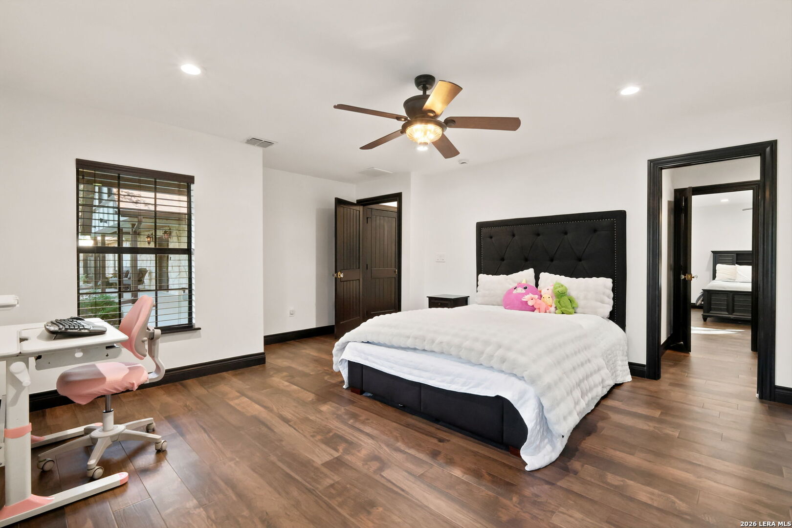 232 Meadowbrook Drive Hollywood Park TX 78232