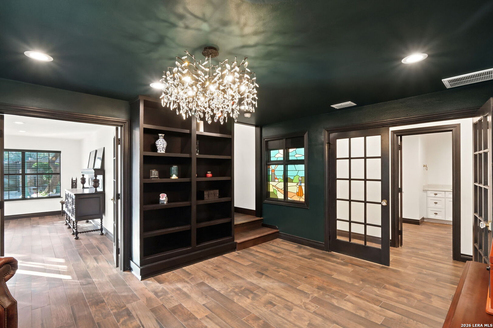 232 Meadowbrook Drive Hollywood Park TX 78232