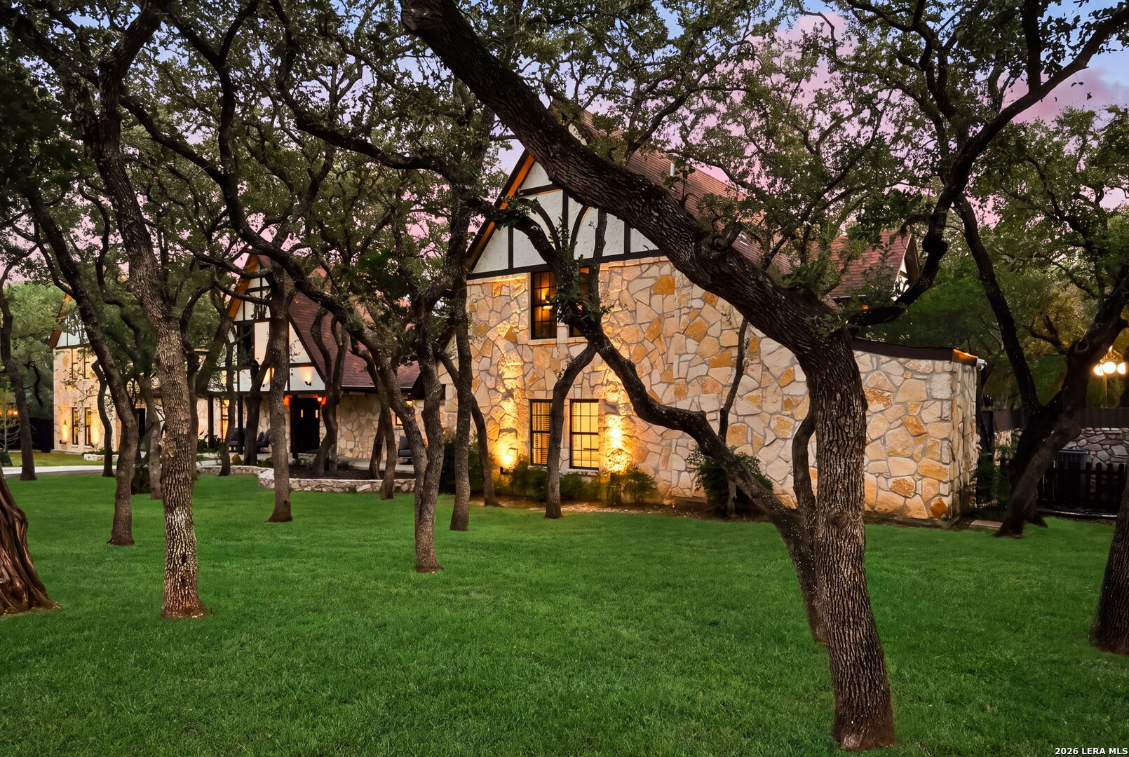 232 Meadowbrook Drive Hollywood Park TX 78232