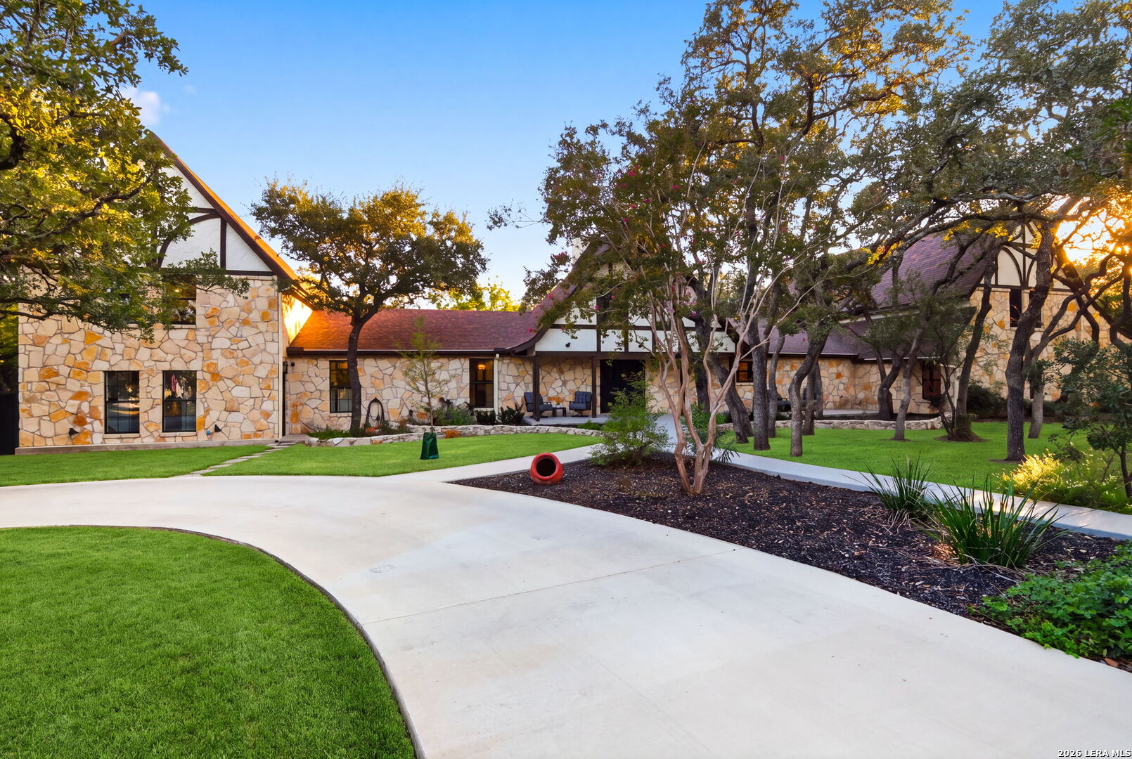 232 Meadowbrook Drive Hollywood Park TX 78232