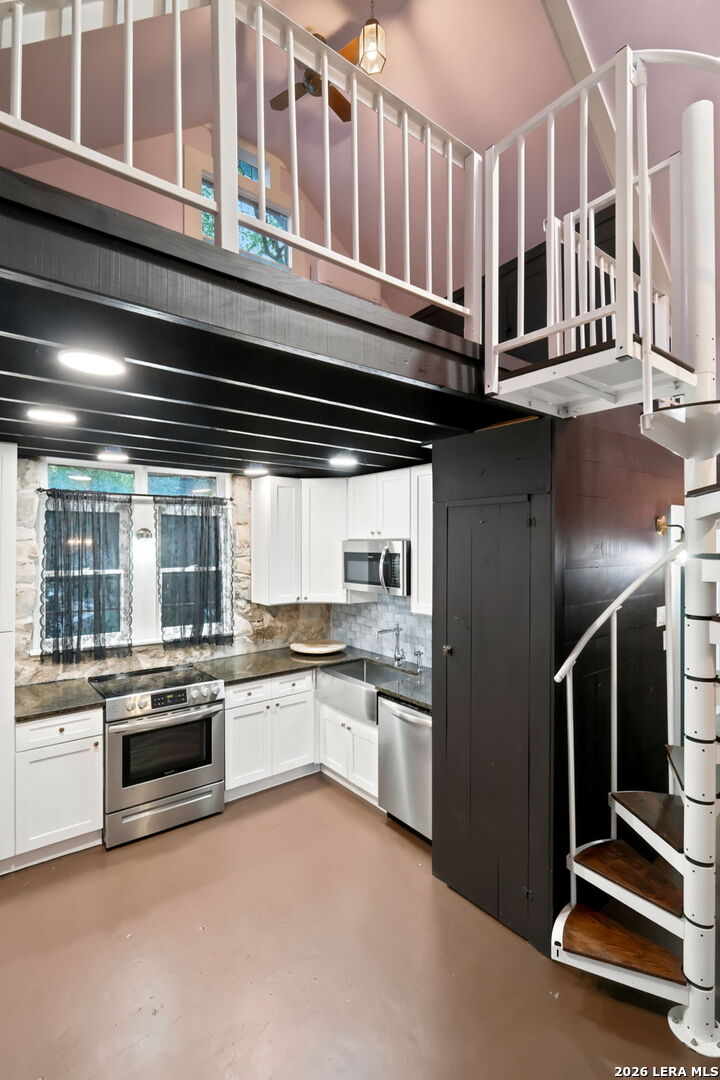 232 Meadowbrook Drive Hollywood Park TX 78232