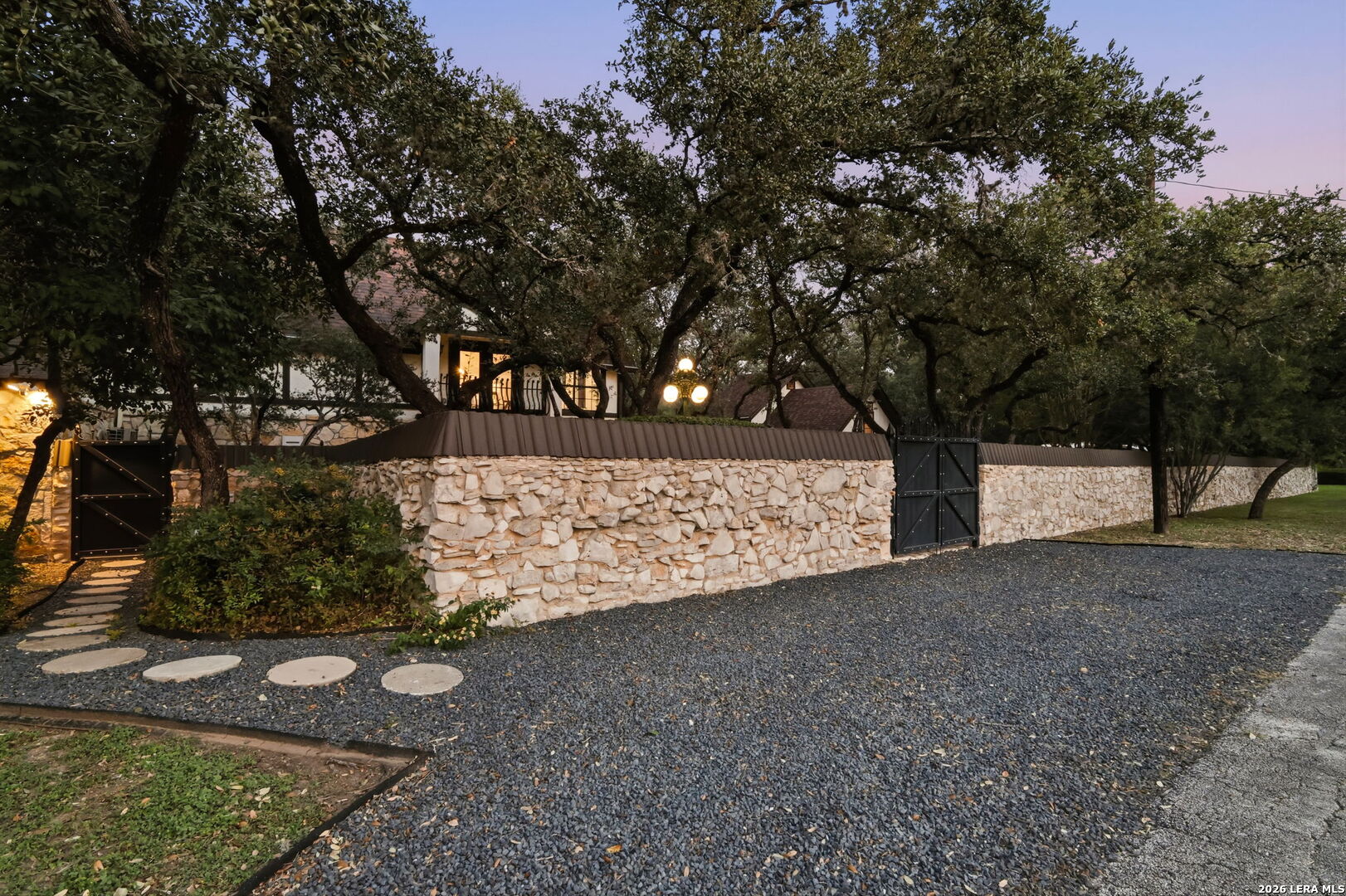 232 Meadowbrook Drive Hollywood Park TX 78232