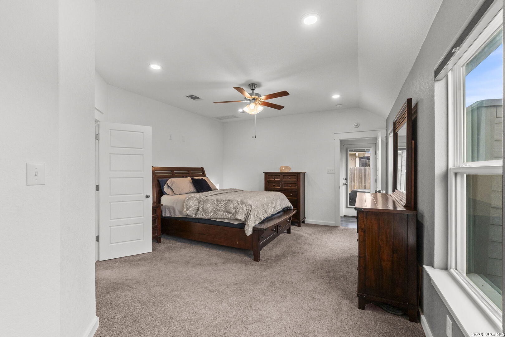 10635 Rosalina Loop Converse TX 78109