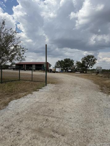 277 Justo Garza Carrizo Springs TX 78834