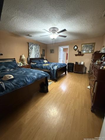 277 Justo Garza Carrizo Springs TX 78834