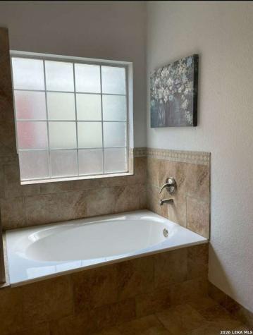9322 Camino Venado Helotes TX 78023