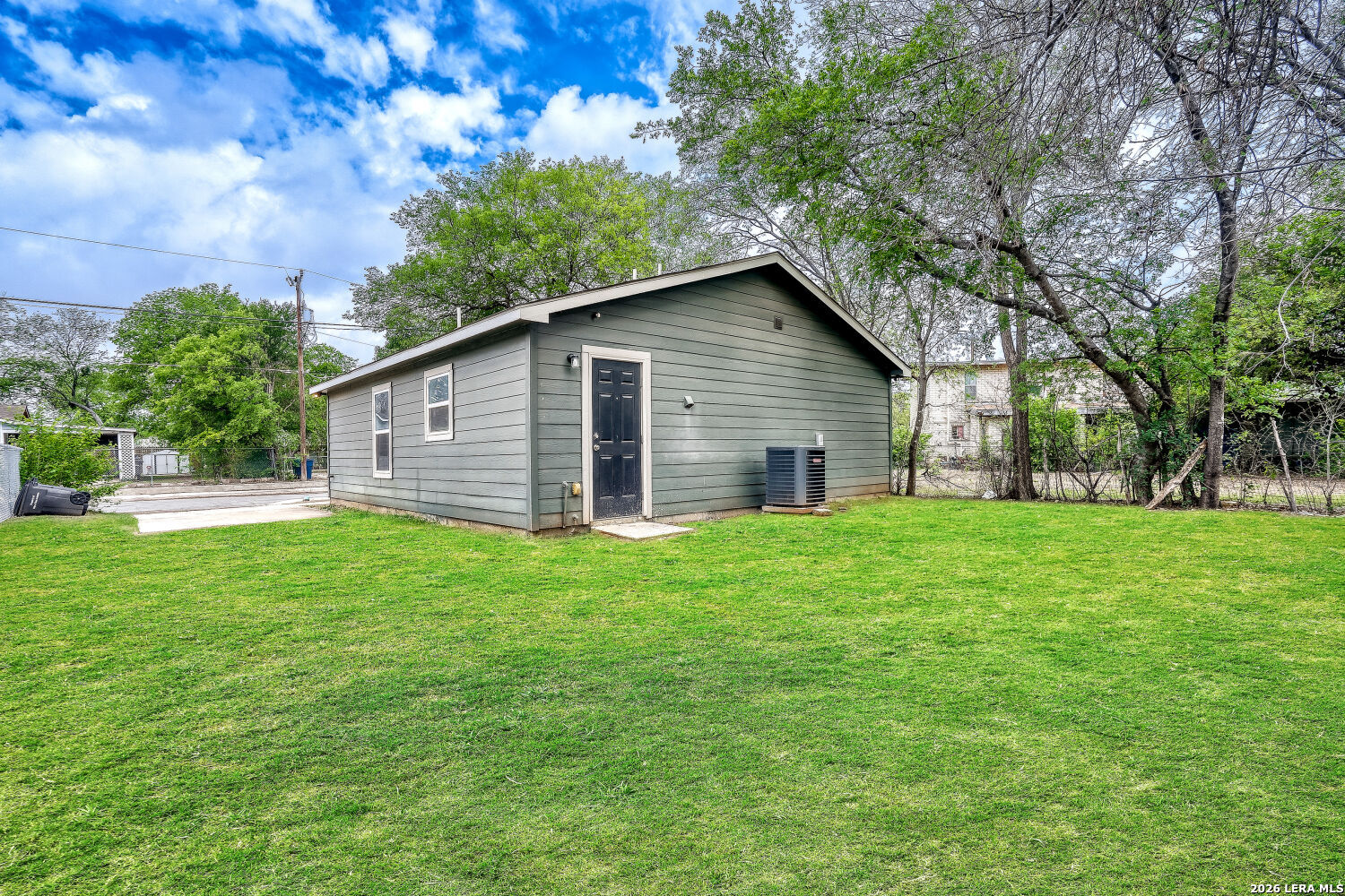 1408 Allende San Antonio TX 78237