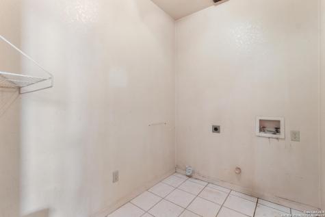 369 Deer Valley Bandera TX 78003