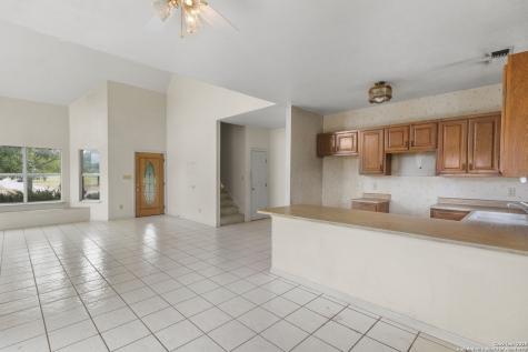 369 Deer Valley Bandera TX 78003