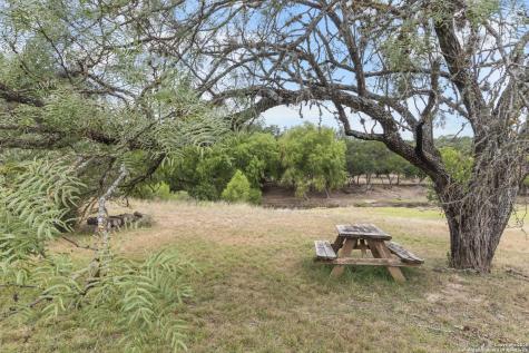 369 Deer Valley Bandera TX 78003