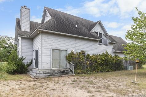 369 Deer Valley Bandera TX 78003