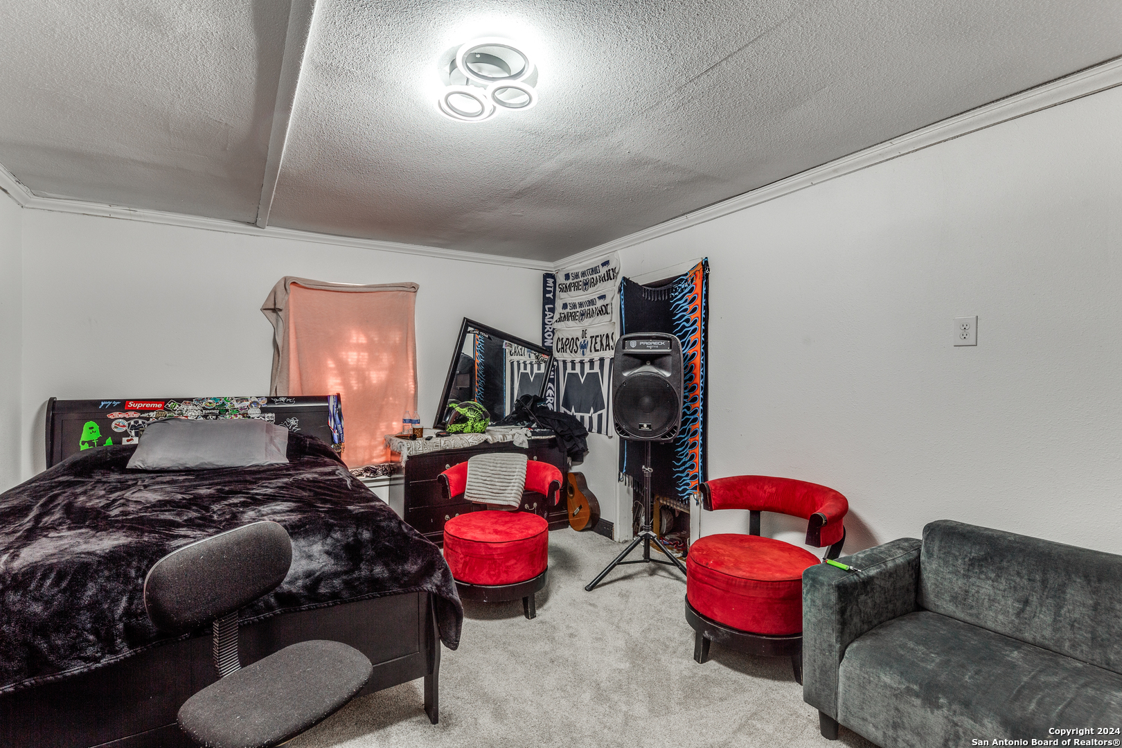 1002 Lee Hall San Antonio TX 78201